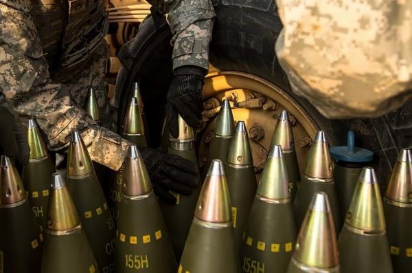 У США сподіваються, що через рік більш як втричі збільшать виробництво 155-мм снарядів